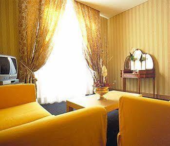 Lemon Garden Hotel โรม ภายนอก รูปภาพ