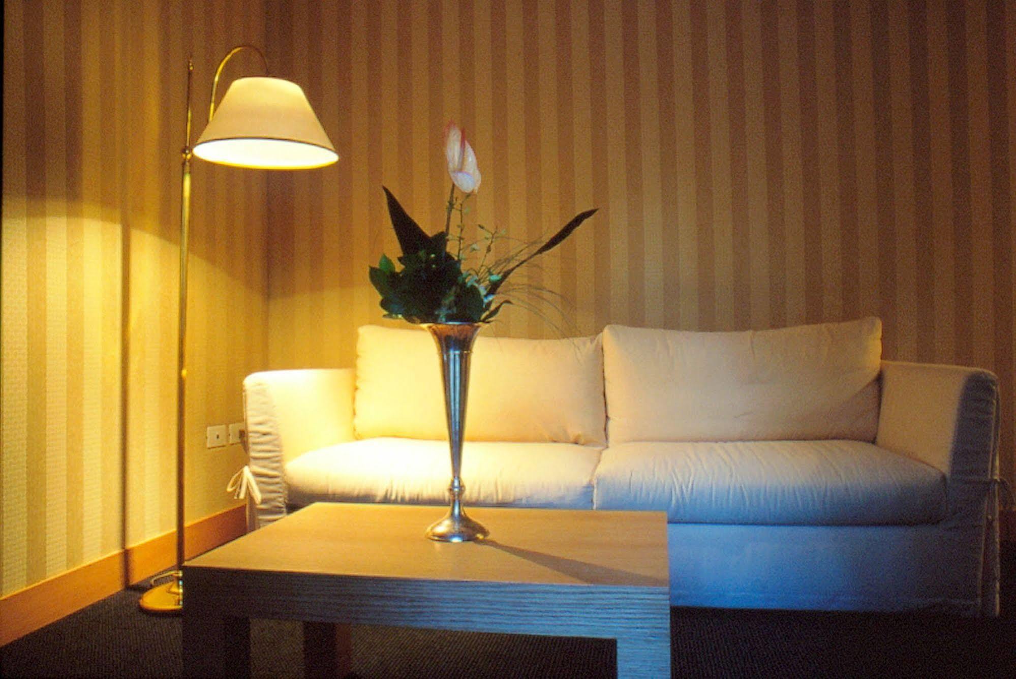 Lemon Garden Hotel โรม ภายนอก รูปภาพ